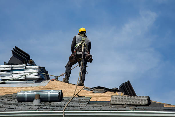 Professional Roofing technician working in Wilbur, WA